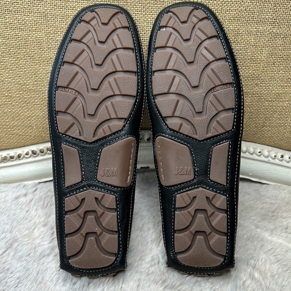 Johnston & Murphy | Men's Gibson Black Leather Bit J Flex Driving Loafer - Picture 11 of 13